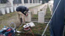 Renowacja obelisków Cmentarz Żołnierzy Włoskich